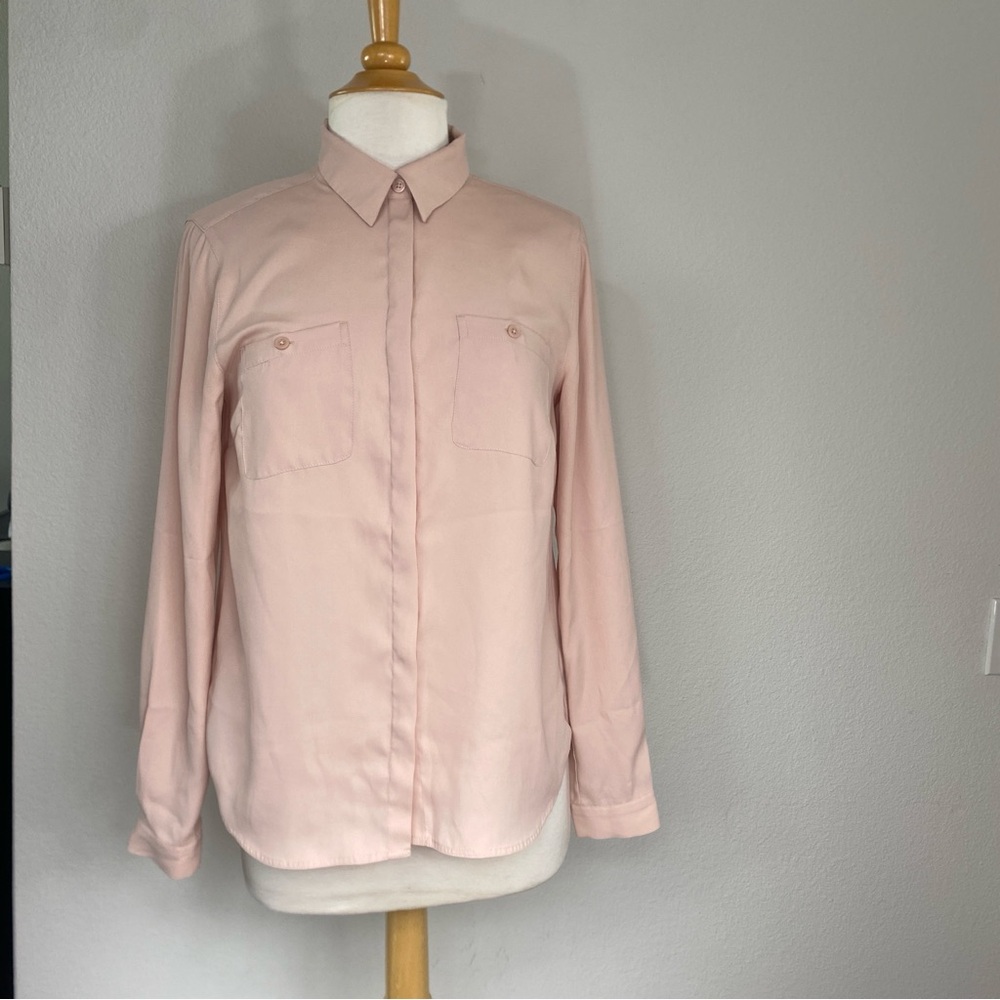 LOFT Women's Blush Collared Button Blouse Shirt Size Small Career Classic Preppy